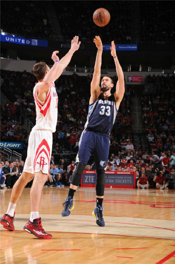 一进攻前锋 一进攻前锋